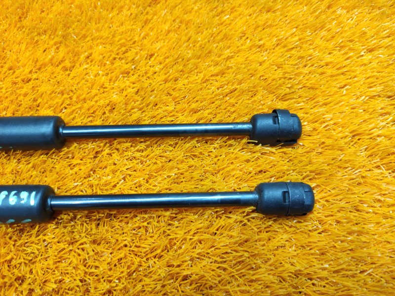 амортизатор капота, 1200 рублей, Красноярск