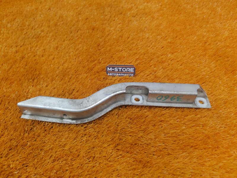 Кронштейн радиатора, 630 рублей, Красноярск