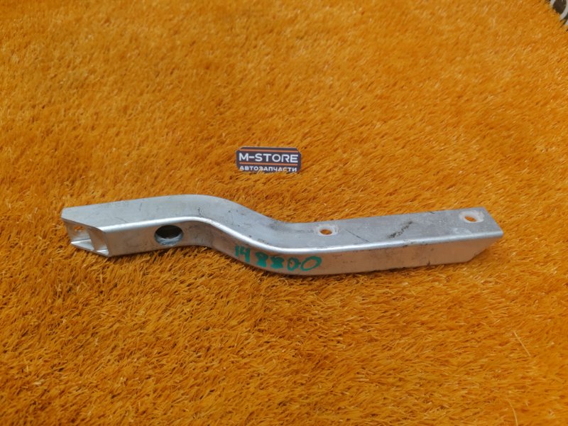 Кронштейн радиатора, 630 рублей, Красноярск