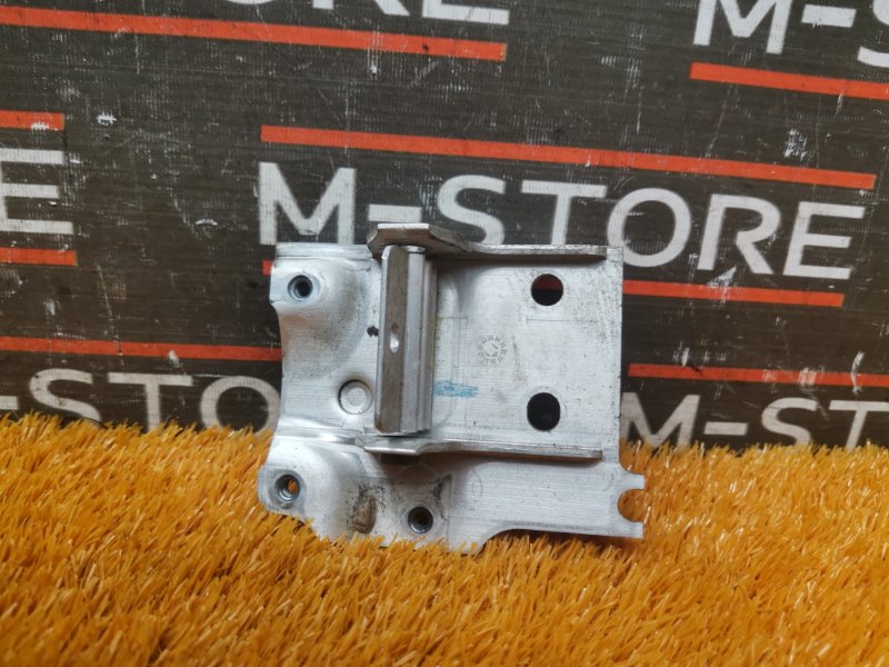 Кронштейн радиатора, 510 рублей, Красноярск