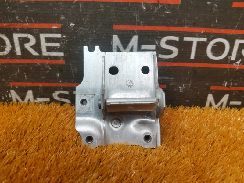 Кронштейн радиатора, 930 рублей, Красноярск