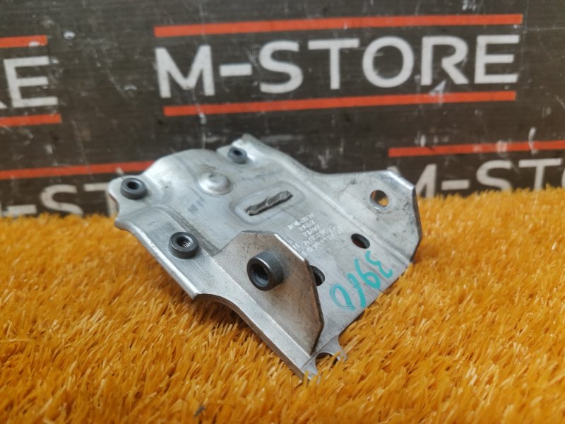 Кронштейн радиатора, 930 рублей, Красноярск