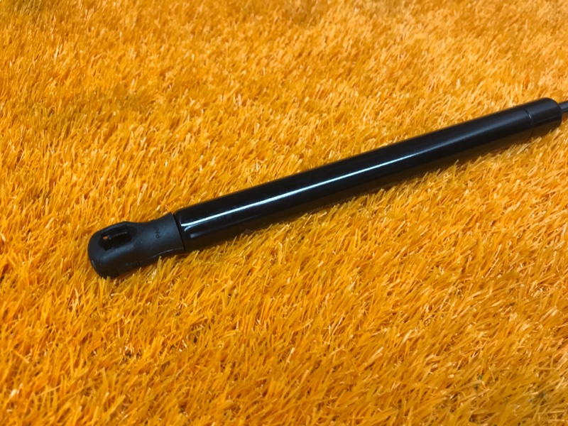 амортизатор капота, 850 рублей, Красноярск