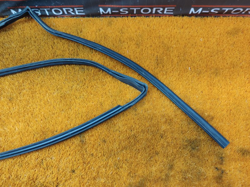 Уплотнитель капота, 630 рублей, Красноярск