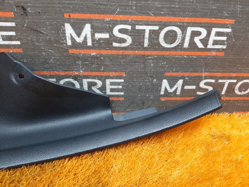 Накладка на порог салона, 540 рублей, Красноярск