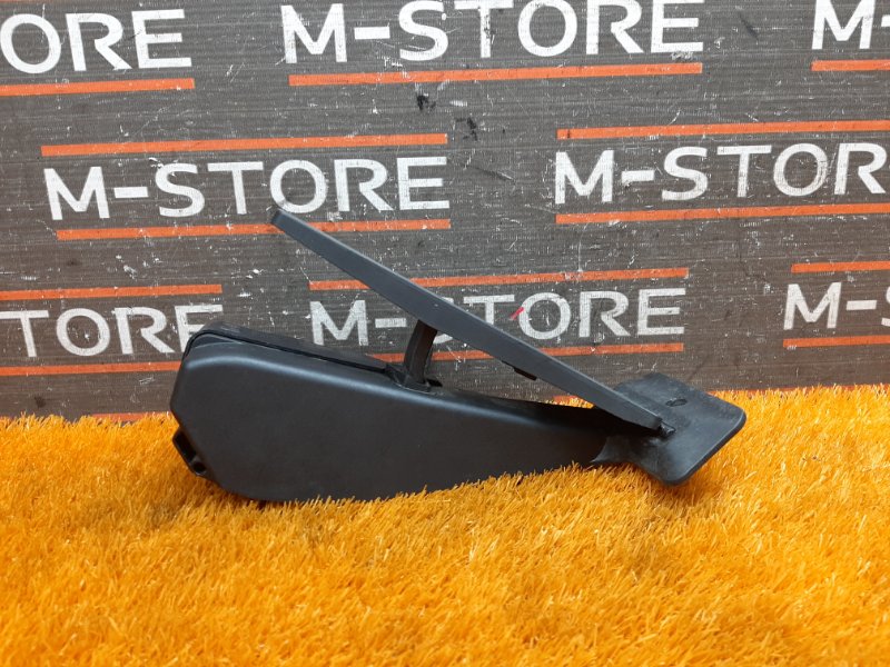 педаль газа, 1000 рублей, Красноярск