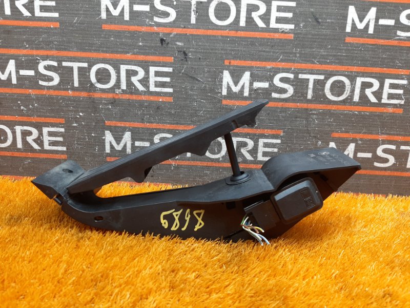 педаль газа, 500 рублей, Красноярск