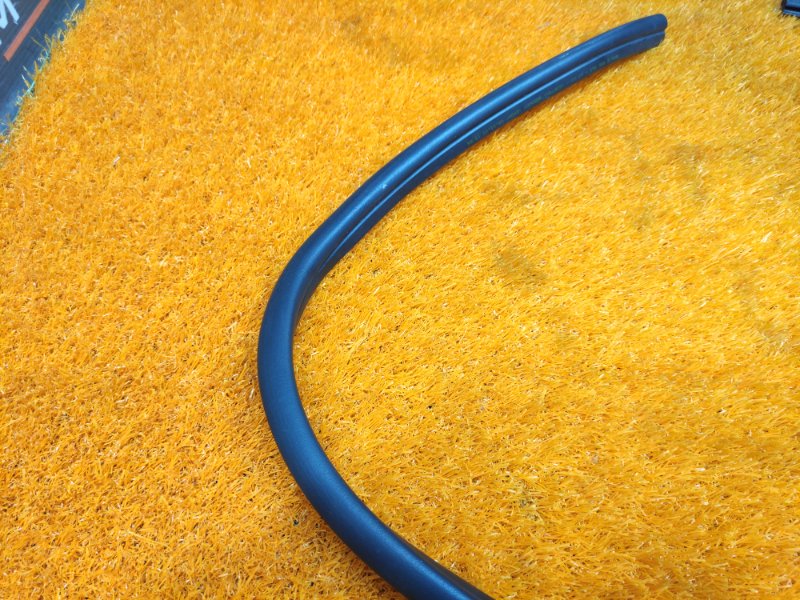 Уплотнитель капота, 630 рублей, Красноярск