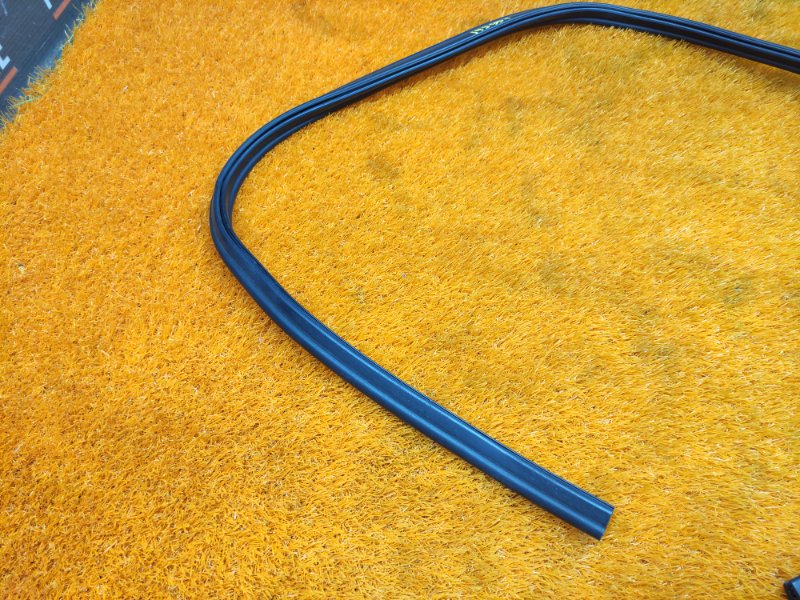 Уплотнитель капота, 630 рублей, Красноярск