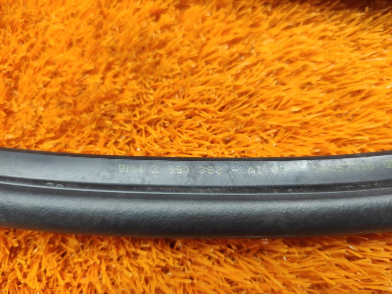 Уплотнитель капота, 630 рублей, Красноярск