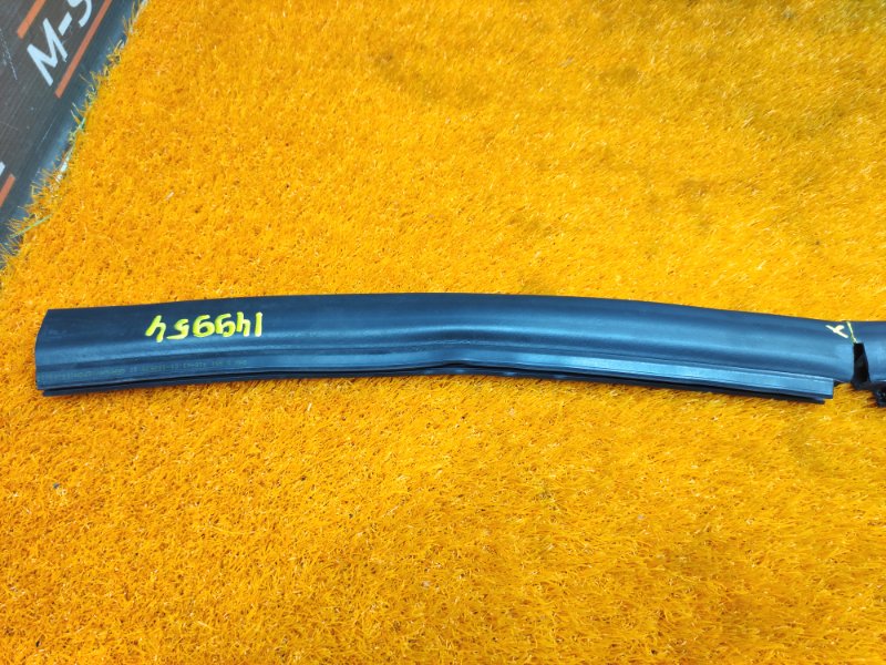 Уплотнитель капота, 340 рублей, Красноярск