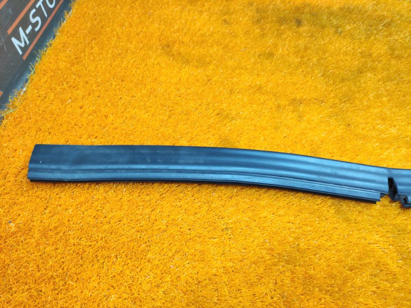 Уплотнитель капота, 340 рублей, Красноярск