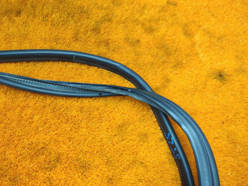 Уплотнитель багажника, 340 рублей, Красноярск