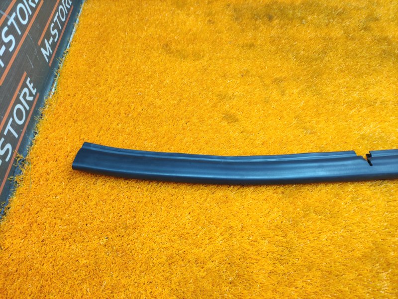 Уплотнитель капота, 510 рублей, Красноярск