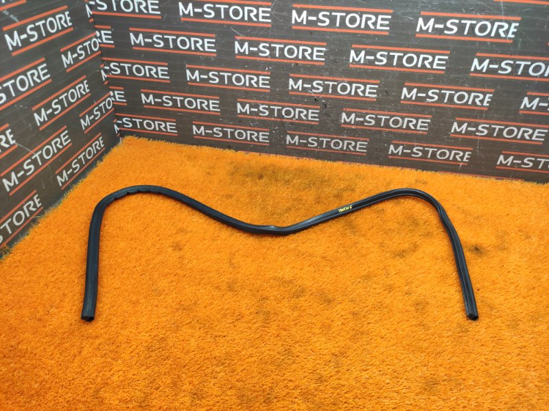 Уплотнитель капота, 630 рублей, Красноярск