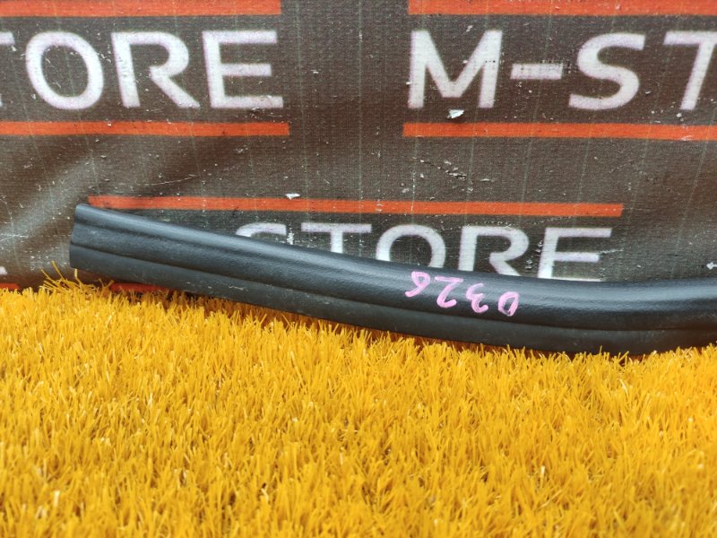 Уплотнитель капота, 450 рублей, Красноярск