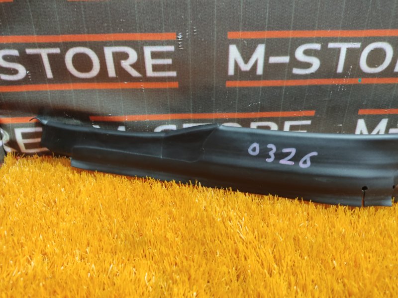 Уплотнитель капота, 340 рублей, Красноярск