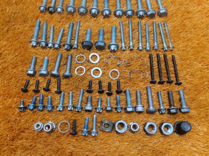 Болты и гайки ДВС, 930 рублей, Красноярск