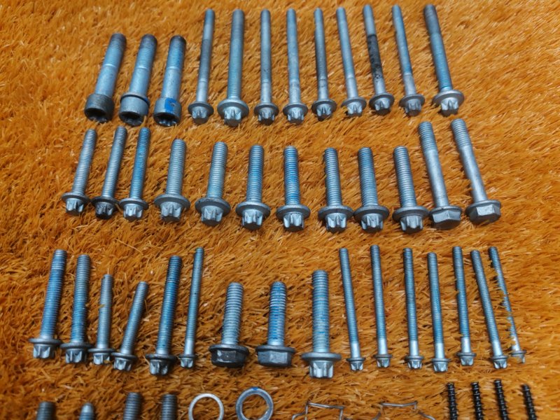 Болты и гайки ДВС, 930 рублей, Красноярск