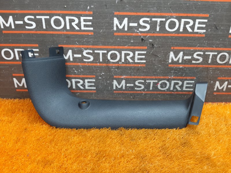 обшивка двери багажника, 670 рублей, Красноярск