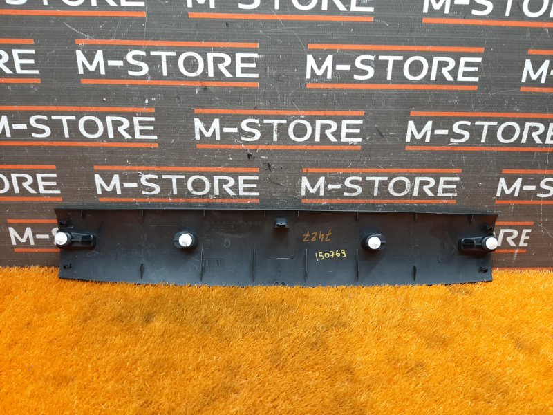 обшивка двери багажника, 670 рублей, Красноярск