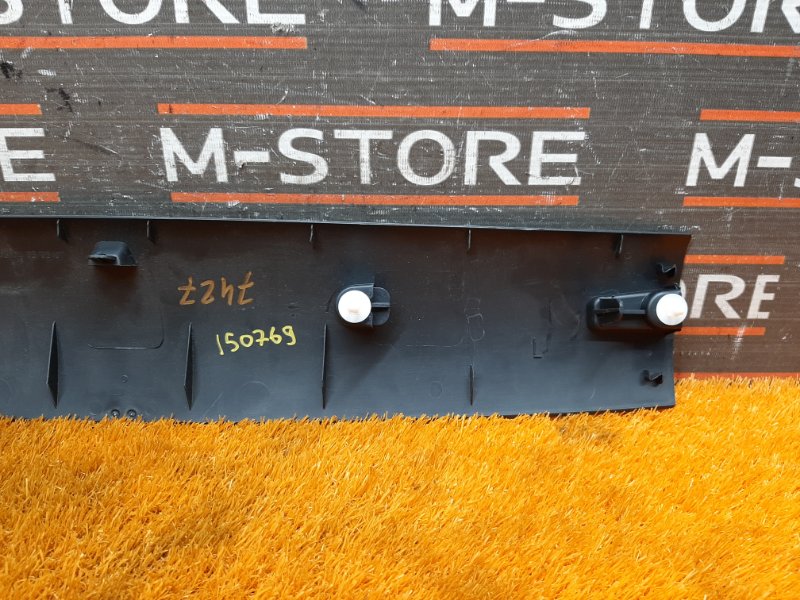 обшивка двери багажника, 670 рублей, Красноярск