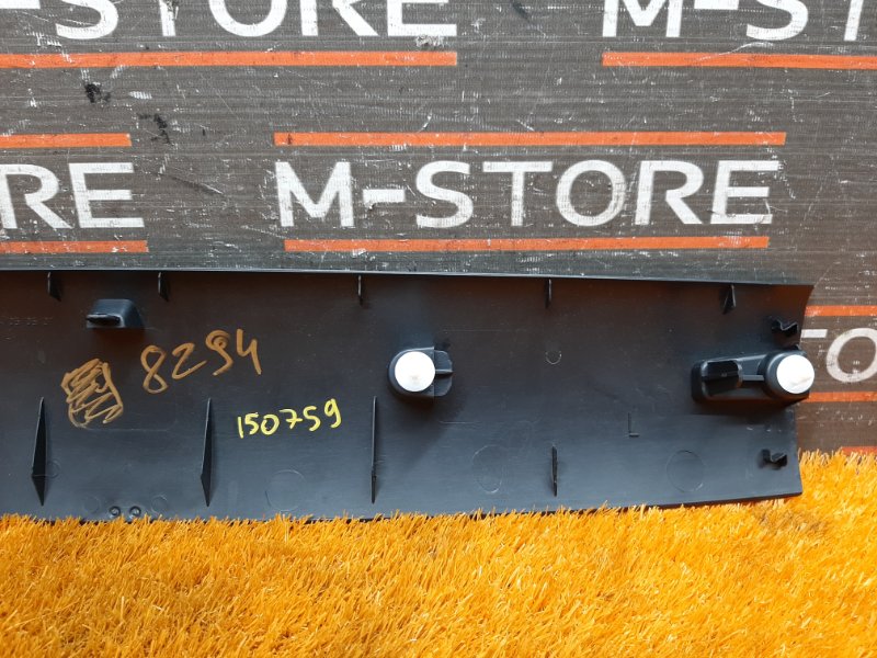 обшивка двери багажника, 670 рублей, Красноярск