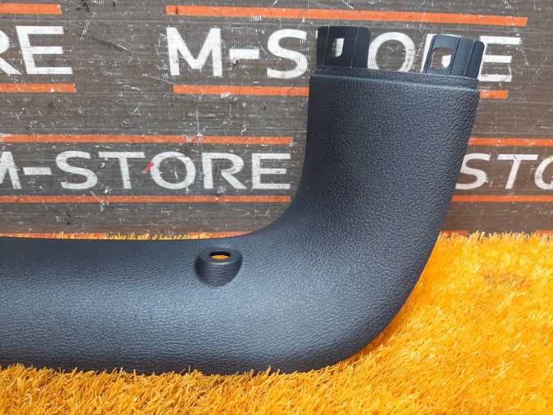 обшивка двери багажника, 670 рублей, Красноярск