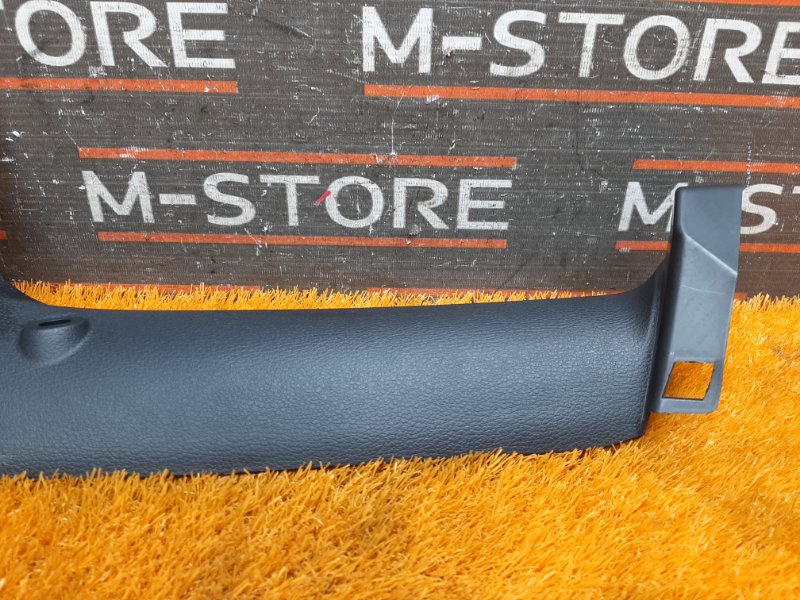 обшивка двери багажника, 670 рублей, Красноярск