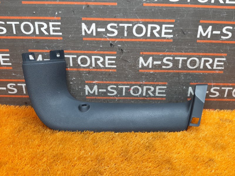 обшивка двери багажника, 670 рублей, Красноярск