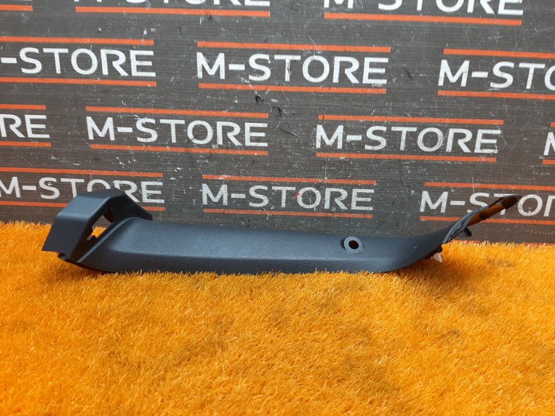 обшивка двери багажника, 670 рублей, Красноярск