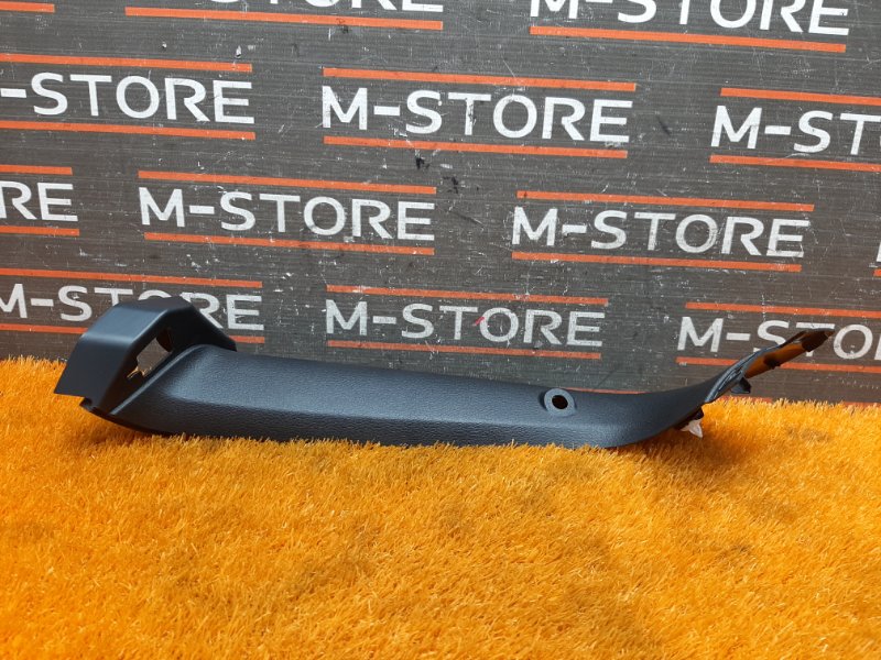 обшивка двери багажника, 670 рублей, Красноярск