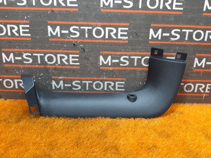 обшивка двери багажника, 670 рублей, Красноярск