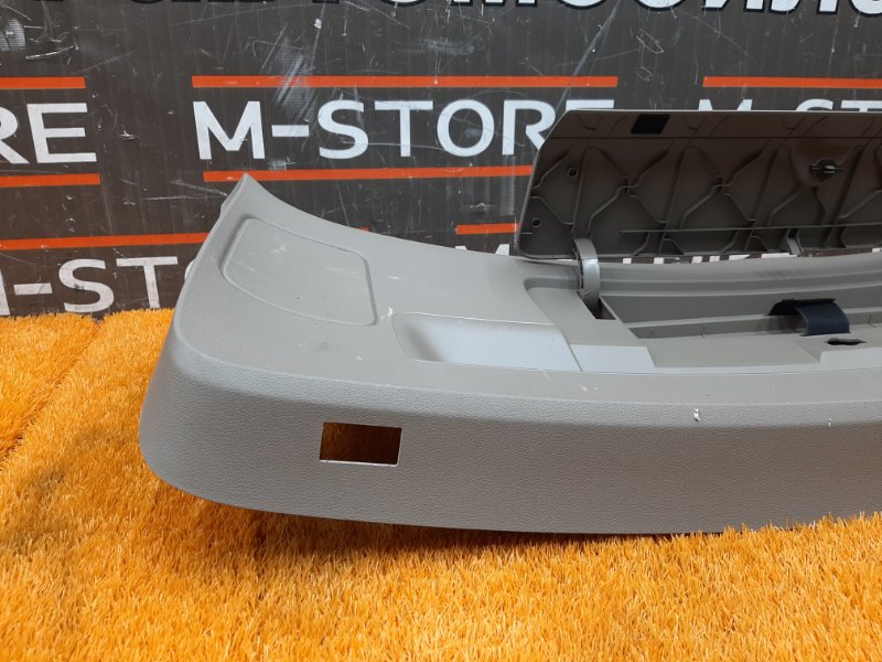 обшивка двери багажника, 980 рублей, Красноярск