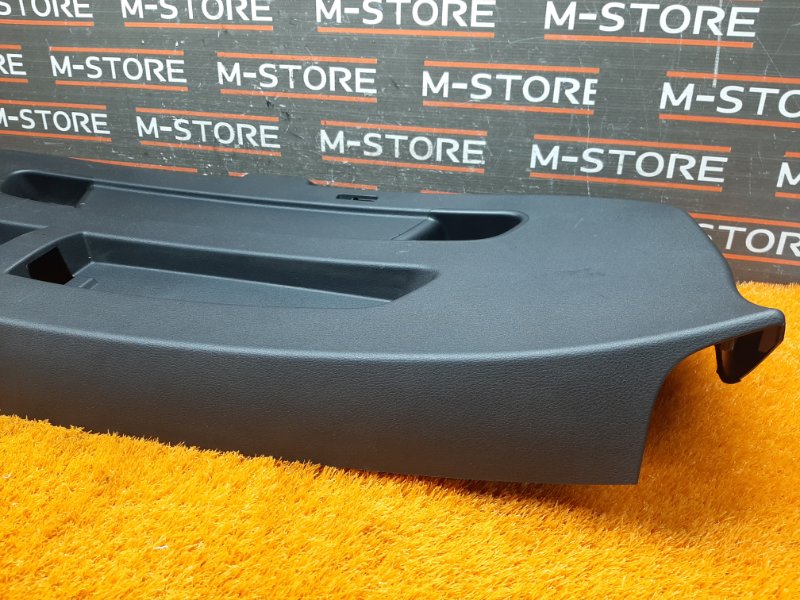 обшивка двери багажника, 980 рублей, Красноярск