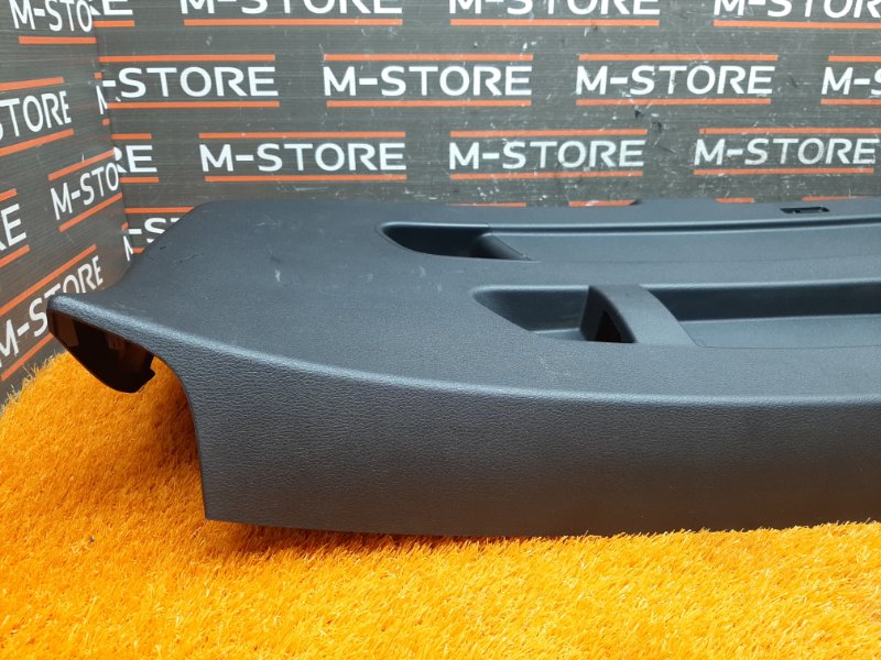 обшивка двери багажника, 980 рублей, Красноярск