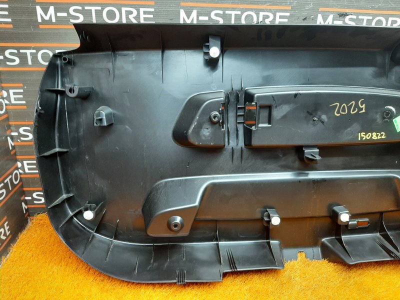 обшивка двери багажника, 980 рублей, Красноярск