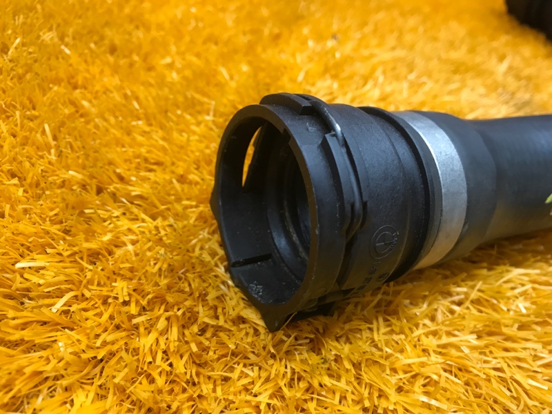 Патрубок системы охлаждения, 1000 рублей, Красноярск