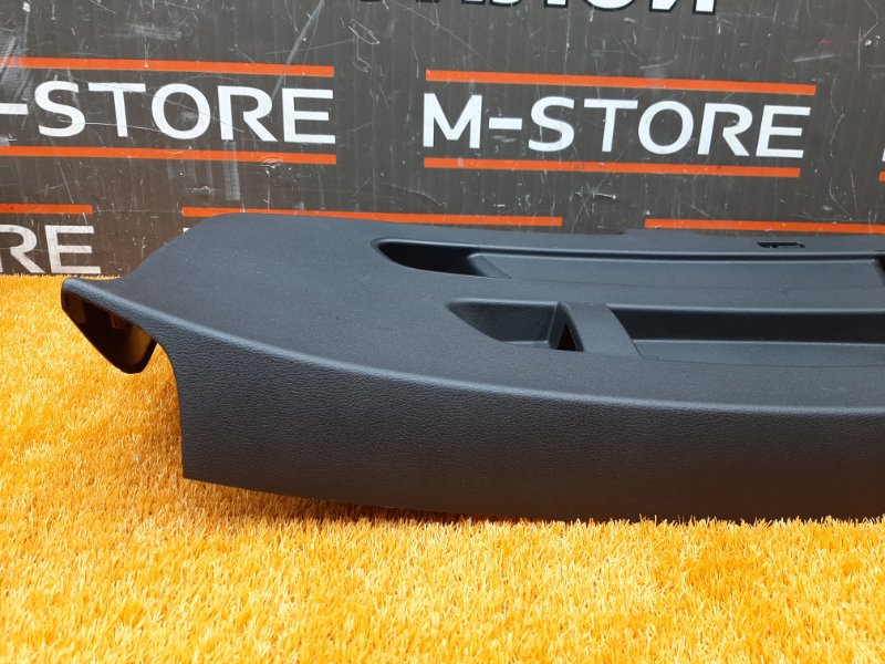 обшивка двери багажника, 980 рублей, Красноярск