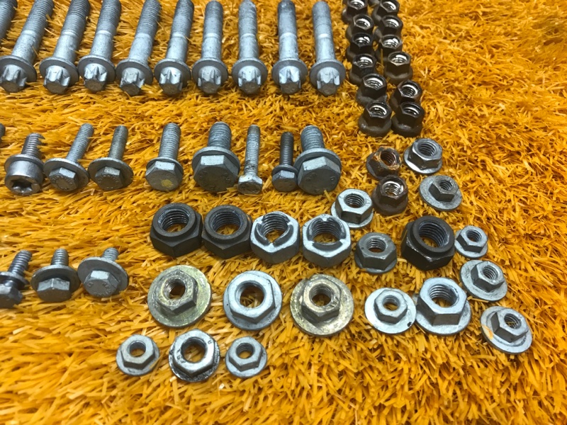 Болты и гайки ДВС, 750 рублей, Красноярск