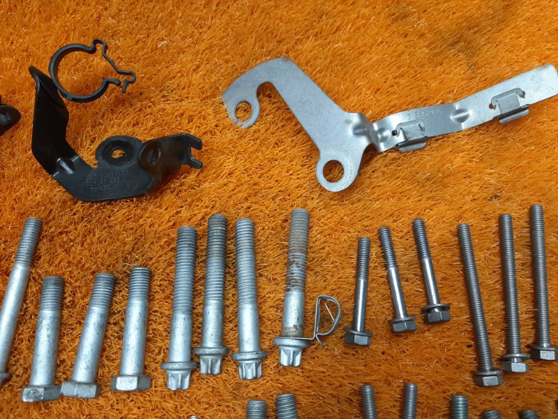 Болты и гайки ДВС, 810 рублей, Красноярск