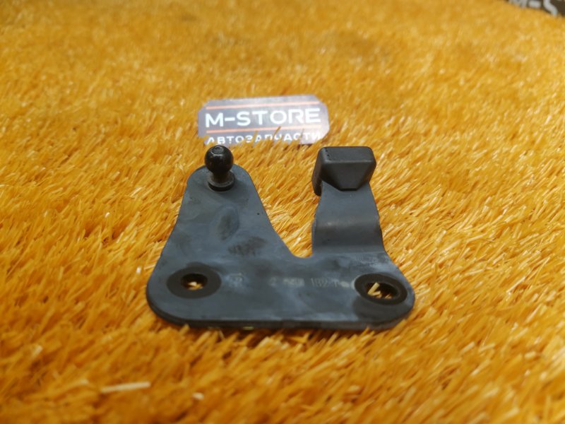 кронштейн амортизатора багажника, 250 рублей, Красноярск