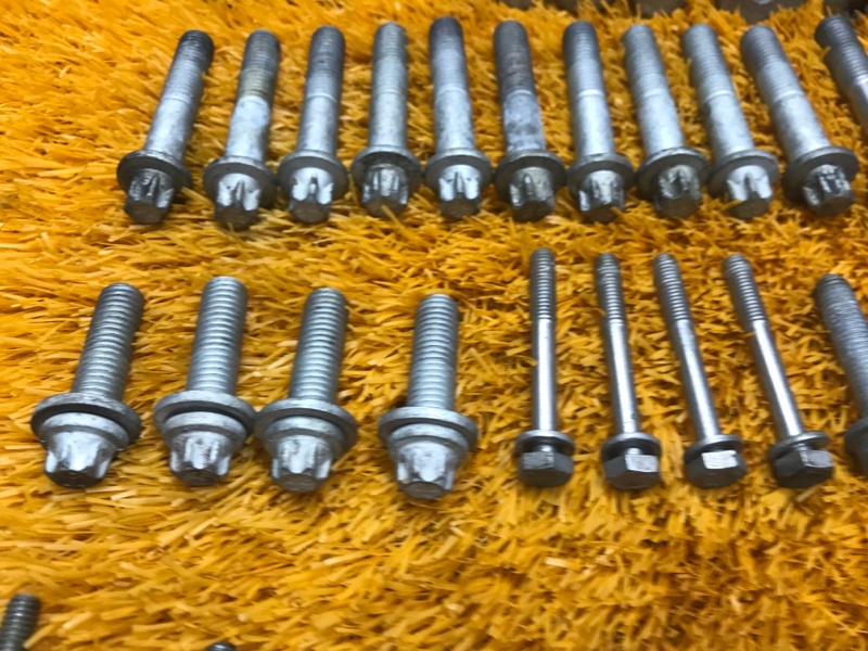 Болты и гайки ДВС, 930 рублей, Красноярск