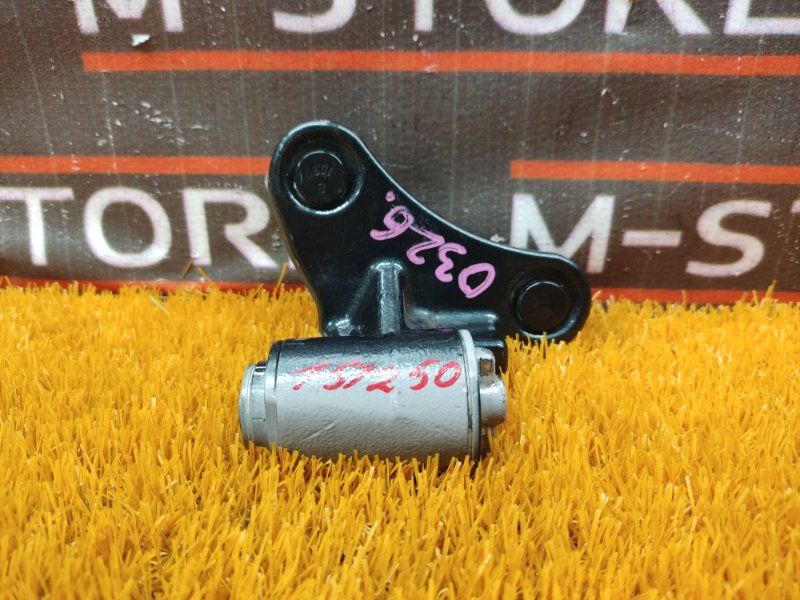 петля двери, 300 рублей, Красноярск