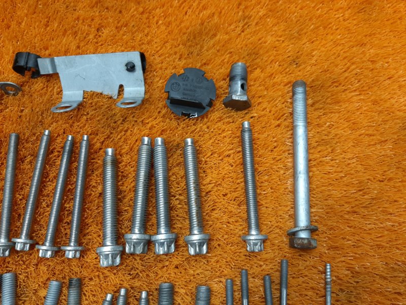 Болты и гайки ДВС, 630 рублей, Красноярск