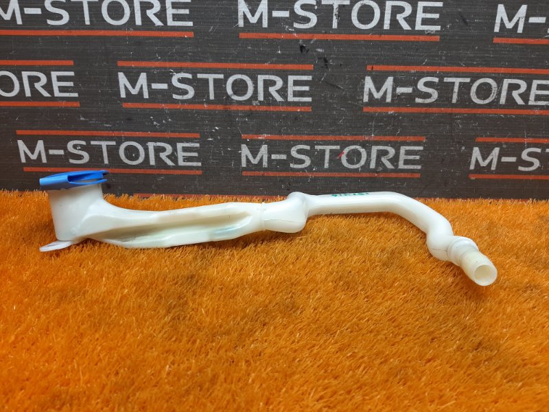 Горловина бачка омывателя, 340 рублей, Красноярск