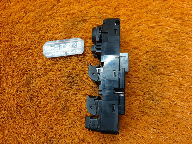 Блок управления стеклоподъемниками, 2000 рублей, Красноярск