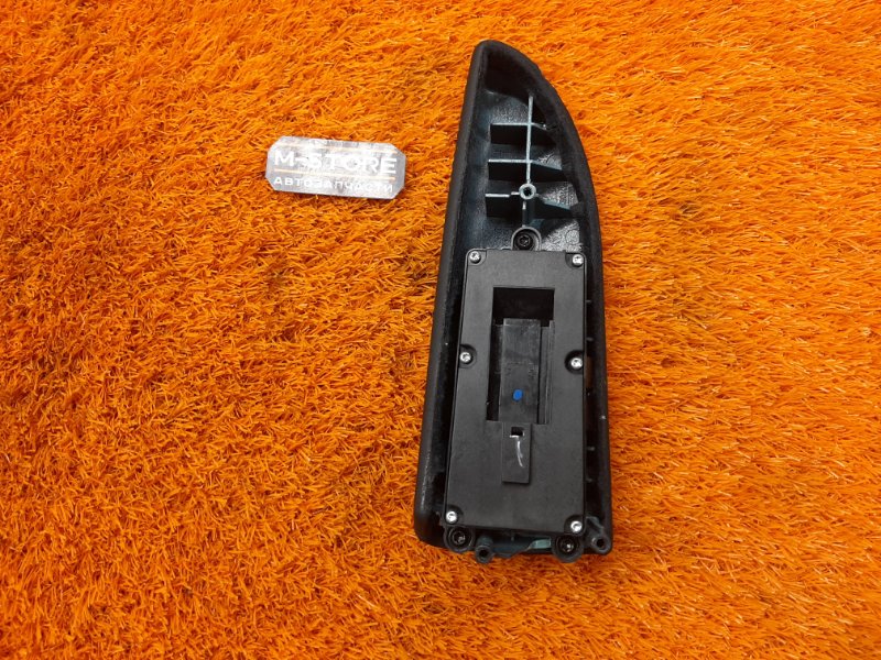 Блок управления стеклоподъемниками, 1000 рублей, Красноярск