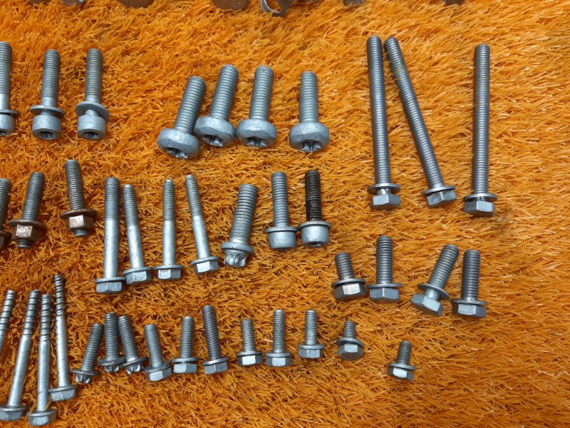 Болты и гайки ДВС, 630 рублей, Красноярск