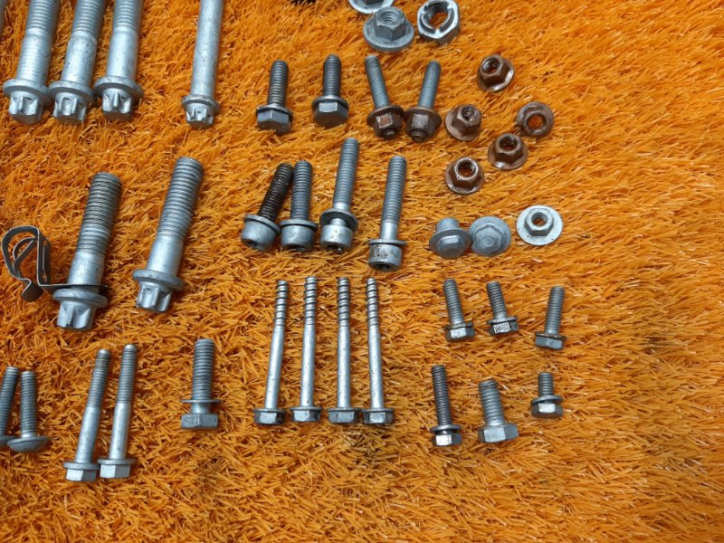 Болты и гайки ДВС, 630 рублей, Красноярск